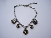 �N���b�N����ƁA�傫���摜�������܂��B