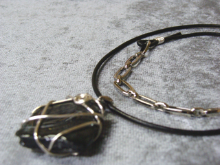 スペキュラーヘマタイト（ダークブルー光沢）お守り効果