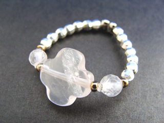 ローズクォーツ（ピンク）恋愛・優しさ・情緒・繊細・愛情・美・調和