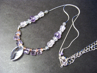 クォーツ（クリア・カット・マーキスカット）健康・能力・明晰・完璧・宇宙的意識・感受性・沈着冷静・豊かな感受性