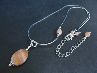 サンストーン（オレンジ）人間的な成長をもたらす