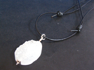 クォーツ【ドゥルージークォーツ】（ホワイト・パウダーシュガー模様）自然の魅力