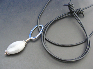 イーグルアイ（グレー）集中力・健康・社交性・人間関係・直感力・金運