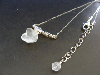 クォーツ（フロスト・ホワイト・薔薇）健康・能力・明晰・完璧・宇宙的意識・感受性・沈着冷静・豊かな感受性