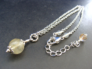 ルチルクォーツ（クリア金線）財運・ギャンブル運アップ