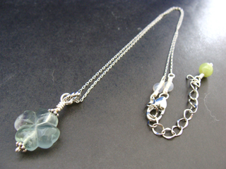 フローライト（グリーン・クローバー型）ひらめき・集中力・直感・愛・学習・理解力・独立