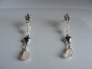 ローズクォーツ（ピンク）恋愛・優しさ・情緒・繊細・愛情・美・調和