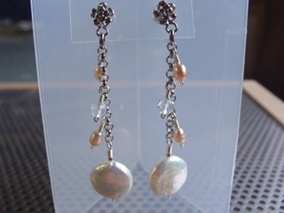 ピアスです。（チタンポスト使用）　真珠・パール（ピンク）ストレスを癒す・安眠効果・美しさ・優しさ