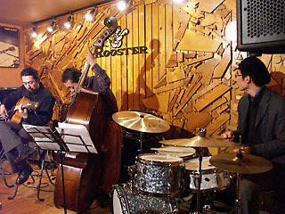 �X�[�p�[�E�M�^�[�o�g��