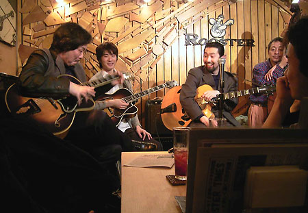 �X�[�p�[�E�M�^�[�o�g��