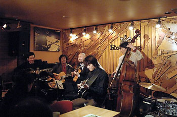 �X�[�p�[�M�^�[�o�g��