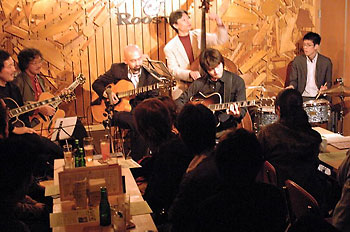 �X�[�p�[�M�^�[�o�g��