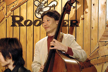 �X�[�p�[�M�^�[�o�g��