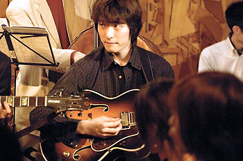 �X�[�p�[�M�^�[�o�g��