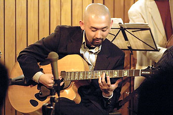 �X�[�p�[�M�^�[�o�g��