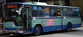 仙台駅前にて