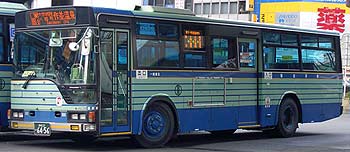 仙台駅前にて