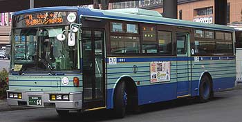 仙台駅前にて