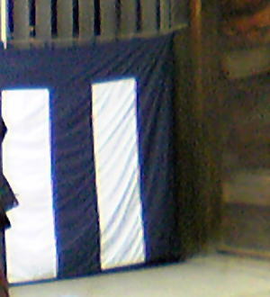 �ɐ��R�c���_�{